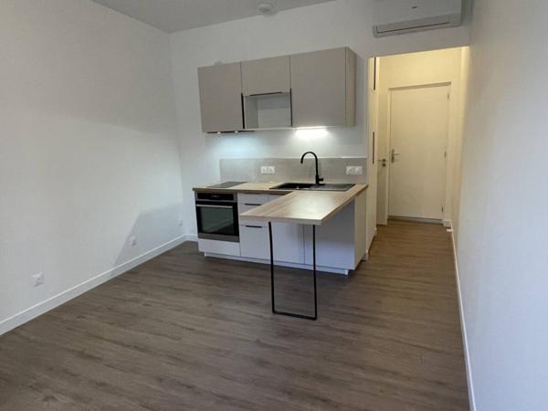 Immeuble à vendre 8 pièces de 170 m²