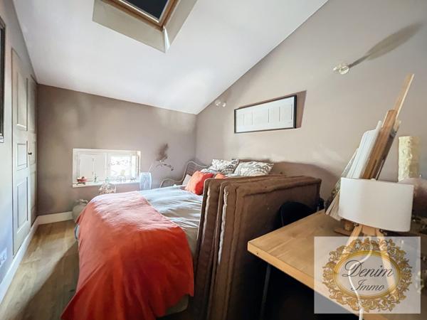 Nîmes (30000) Appartement Haussmannien entre les Arènes et la Maison Carrée