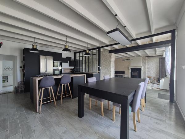 Maison en pierre à 15 km de Rouillac