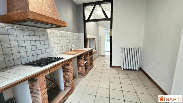 MAISON ANCIENNE EN PIERRE AVEC 4 CHAMBRES
