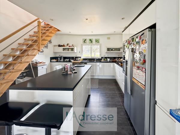 Belle Contemporaine avec Vue proche commerces