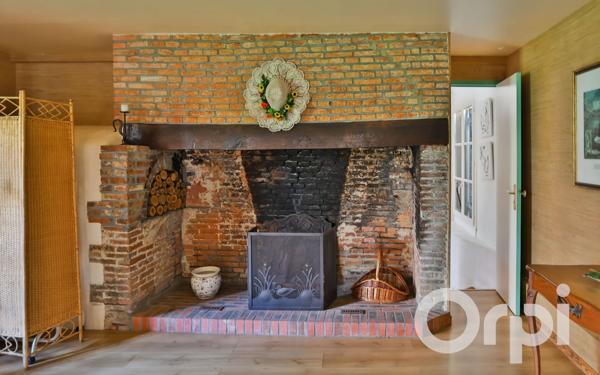 Maison à vendre    9 pièces •  Gournay-en-Bray