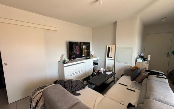 Appartement à vendre    2 pièces • 43 m2 Marseille 10