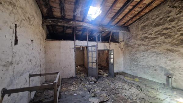 Maison à SAINT-JEAN-D'ANGELY, 17400 - 6 pièces 109m²