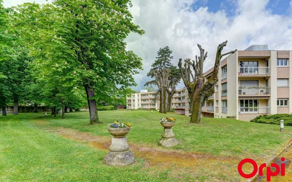 Appartement à vendre    5 pièces • 108,45 m2 Caluire-et-Cuire