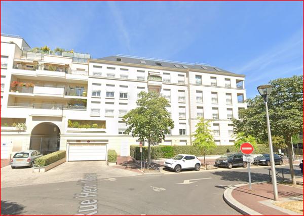 ISSY LES MOULINEAUX - CORENTIN CELTON - LES JARDINS DU CAROUSSEL -  Parking en sous sol