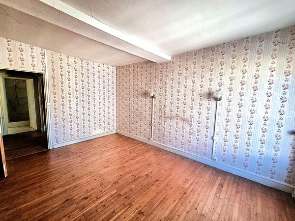 Maison Chateauneuf Sur Sarthe 9 pièce(s) 170 m2