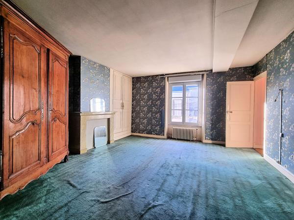 Maison Chateauneuf Sur Sarthe 9 pièce(s) 170 m2