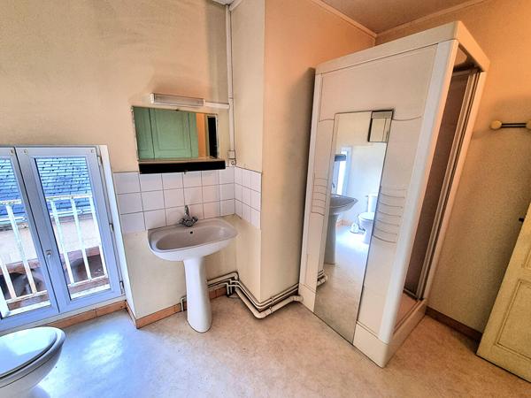 Maison Chateauneuf Sur Sarthe 9 pièce(s) 170 m2