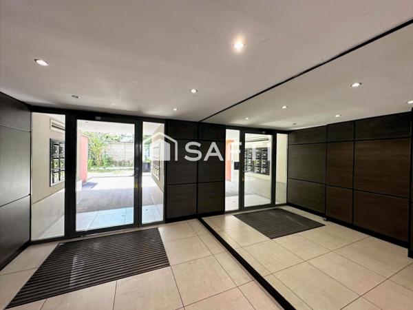 Appartement F3 centre-ville Saint-Louis – Garage, parking & balcon