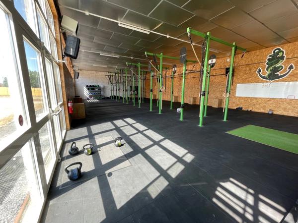 Local/bureau à vendre MOLINET (03)