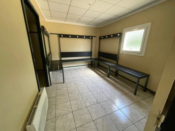 Local/bureau à vendre MOLINET (03)