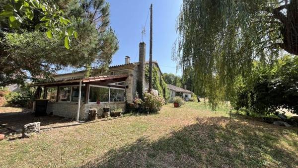 Maison à vendre |  Condéon |  4 pièces | 124 m²