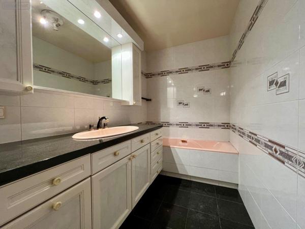 Appartement à rénover à vendre à Rennes en Ille-et-Vilaine (35000), ref : 11772/147   
Centre Ville