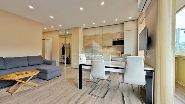 Appartement à vendre à NICE / CALIFORNIE Grand studio