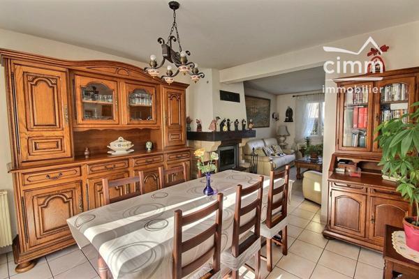À vendre – Maison mitoyenne avec jardin et vue sur les montagnes à Scionzier