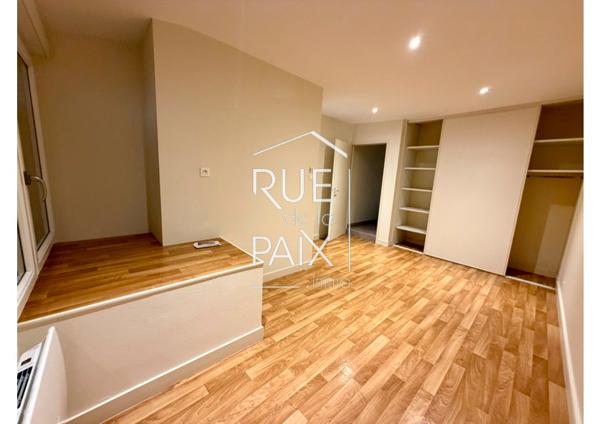 79300 BRESSUIRE Appartement T2 centre-ville Bressuire