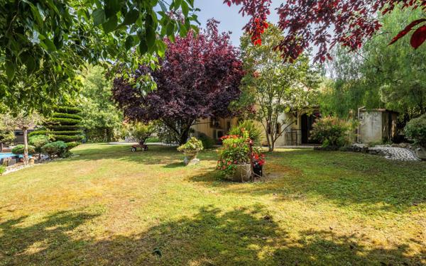 Maison à vendre    5 pièces • 165 m2 La Gaude