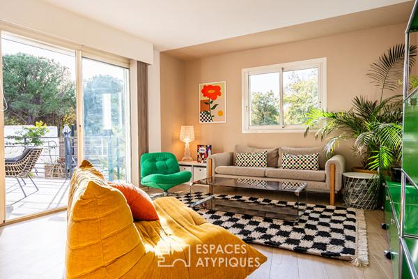 Villa contemporaine suspendue en lisière de forêt