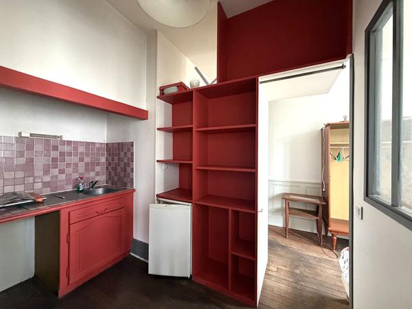 Immeuble 13 pièces 305 m2