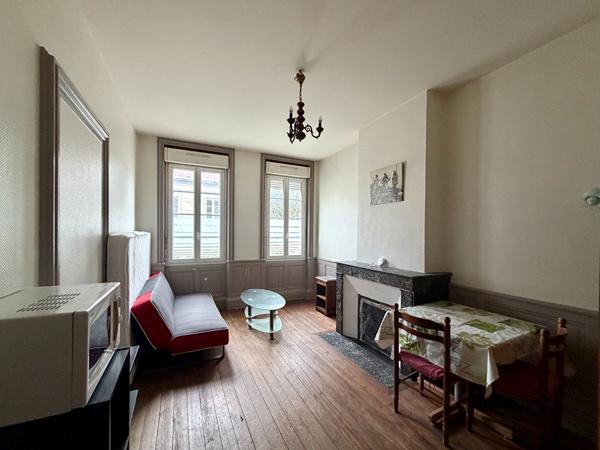 Immeuble 13 pièces 305 m2