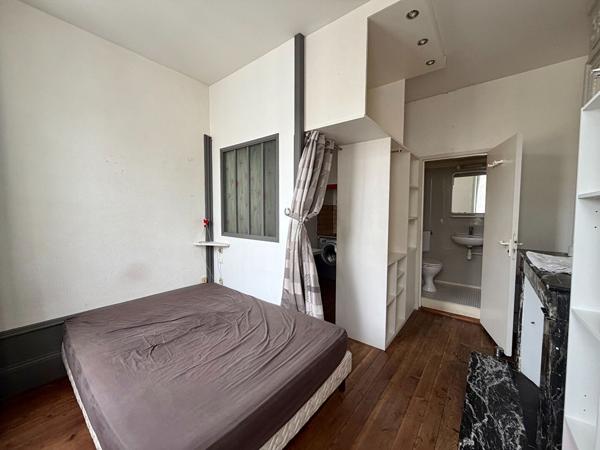 Immeuble 13 pièces 305 m2