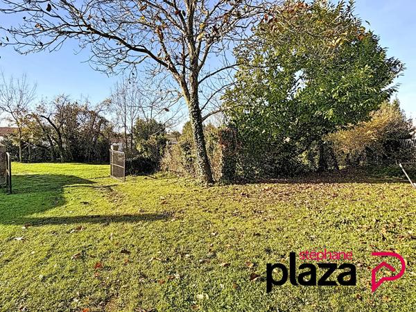 Terrain 374 m2