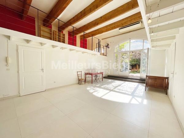 magnifique appartement avec cour de 85 m2 et garage