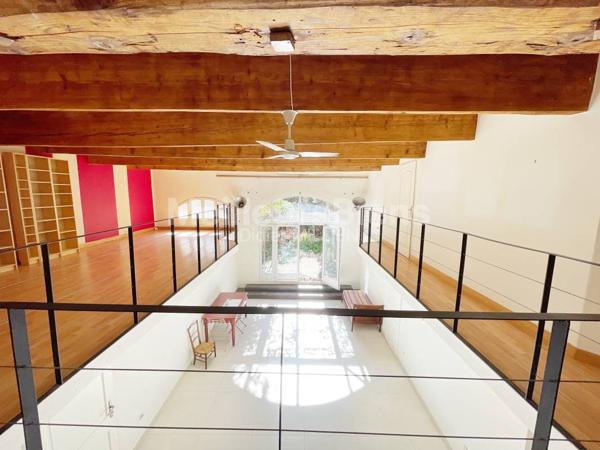 magnifique appartement avec cour de 85 m2 et garage