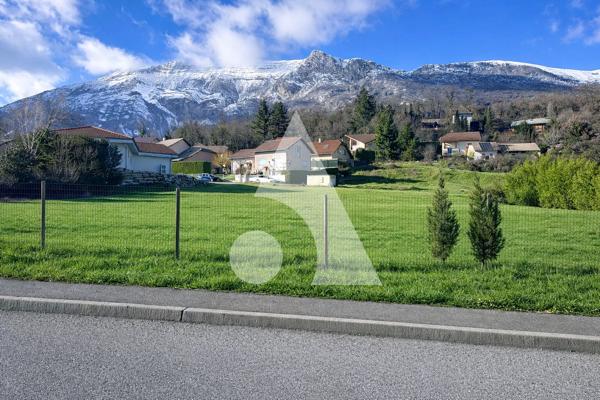 Terrain 605 m2