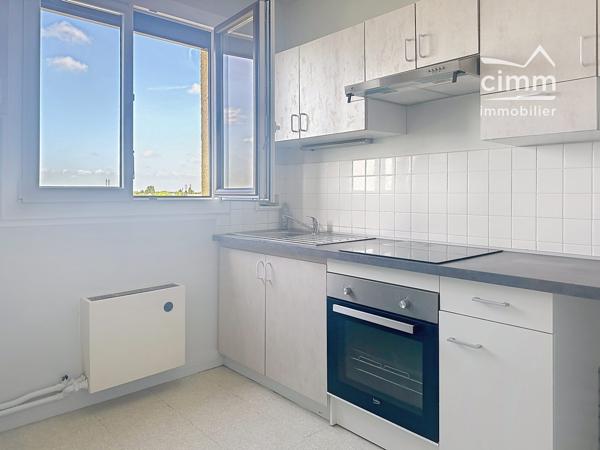 Appartement T2 de 47,87 M² au 6ème étage avec ascenseur à Vendre à Montargis et proche de toutes commodités offrant :