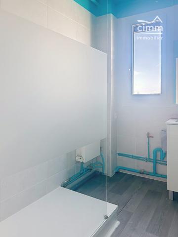 Appartement T2 de 47,87 M² au 6ème étage avec ascenseur à Vendre à Montargis et proche de toutes commodités offrant :