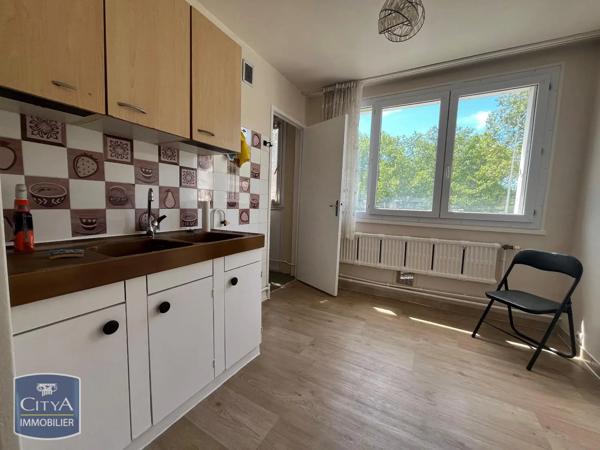Appartement à louer 4 pièces 65.29m² Mâcon (71000)