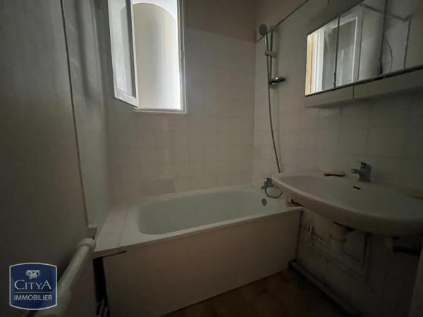 Appartement à louer 4 pièces 65.29m² Mâcon (71000)