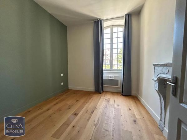 Appartement à louer 2 pièces 46.6m² Dole (39100)