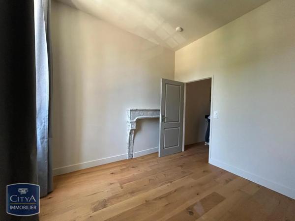 Appartement à louer 2 pièces 46.6m² Dole (39100)