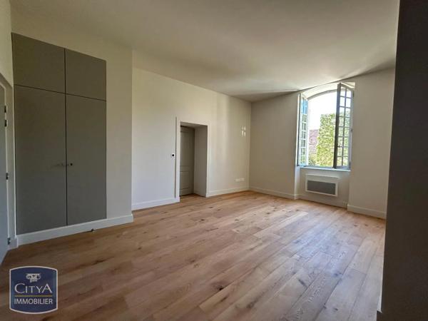 Appartement à louer 2 pièces 46.6m² Dole (39100)
