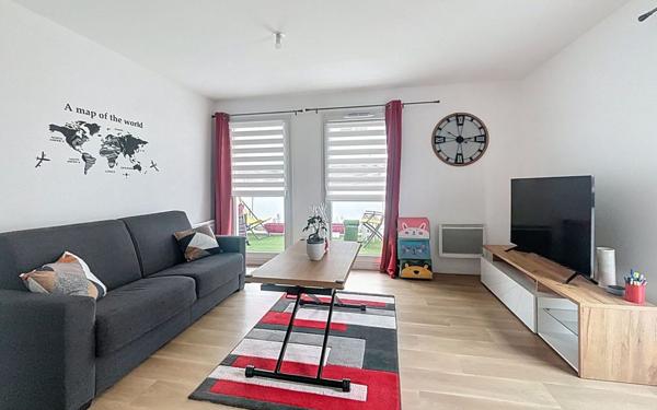 Appartement à vendre    2 pièces • 42,85 m2 Roissy-en-Brie