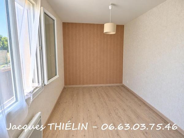 Spacieuse maison familiale de 180 m² avec 7 chambres et piscine chauffée