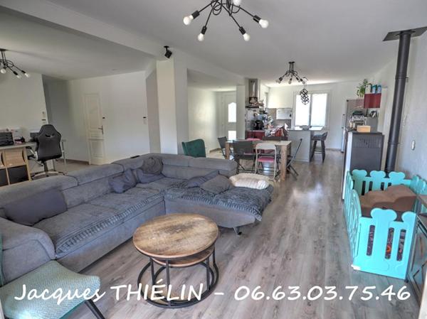 Spacieuse maison familiale de 180 m² avec 7 chambres et piscine chauffée