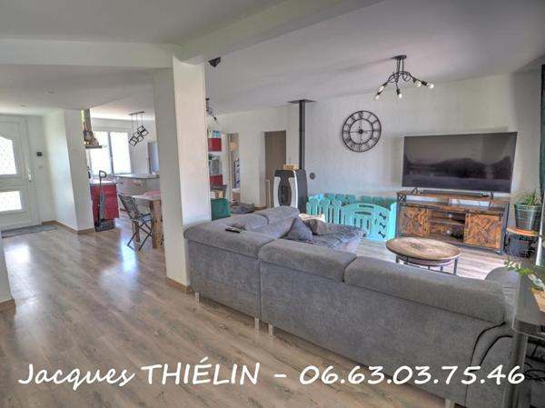 Spacieuse maison familiale de 180 m² avec 7 chambres et piscine chauffée