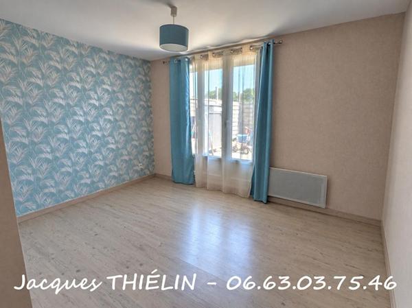 Spacieuse maison familiale de 180 m² avec 7 chambres et piscine chauffée