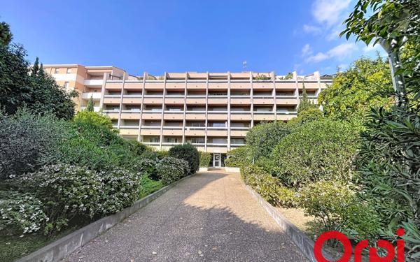 Appartement à vendre    2 pièces • 42,54 m2 Marseille 10
