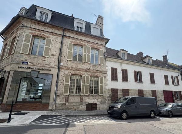 Immeuble à usage mixte