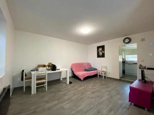 Maison à louer 4 pièces 73.48m² Port-Saint-Louis-du-Rhône (13230)