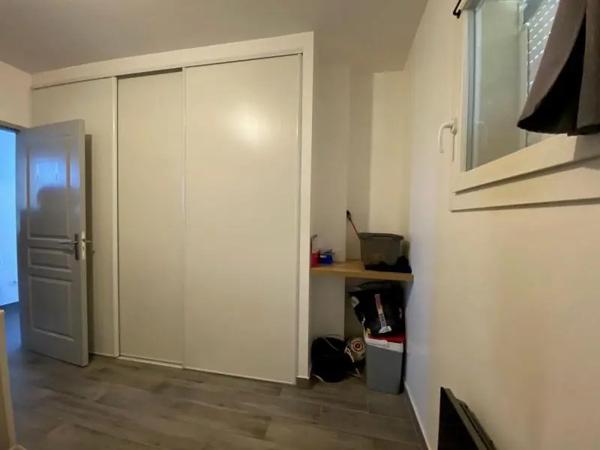 Maison à louer 4 pièces 73.48m² Port-Saint-Louis-du-Rhône (13230)