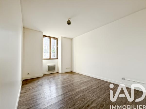 Location appartement 2 pièces 42 m² Montereau-Fault-Yonne