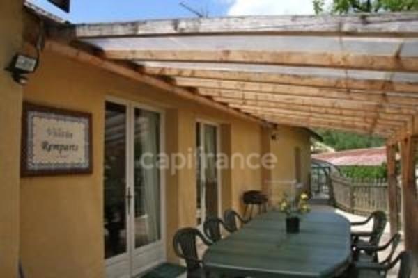 Maison à vendre 17 pièces SAINT CYPRIEN (24) environ 7446m² de terrain