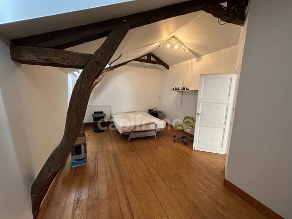 Maison à vendre 17 pièces SAINT CYPRIEN (24) environ 7446m² de terrain