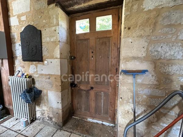 Maison à vendre 17 pièces SAINT CYPRIEN (24) environ 7446m² de terrain